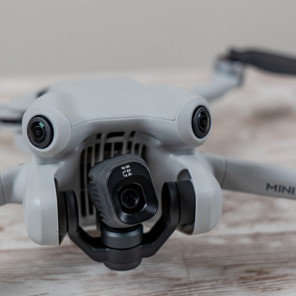 DJI sgancia la bomba: DJI Mini 4 Pro - La Rivoluzione Ultraleggera con Video 4K e Active Track 360 DJI sgancia la bomba: DJI Mini 4 Pro - La Rivoluzione Ultraleggera con Video 4K e Active Track 360